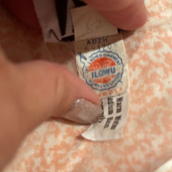 Vintage 80’s pink geometric layered blouson blouse - Picture 5 of 15